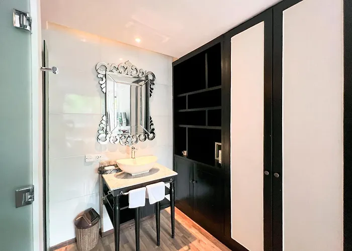 Luxury In - 2 Bedroom, Infinity Pool, Pet Friendly & Concierge Нуса-Дуа
