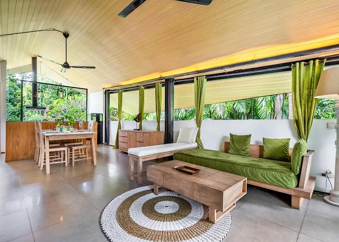 Luxury In - 2 Bedroom, Infinity Pool, Pet Friendly & Concierge Нуса-Дуа