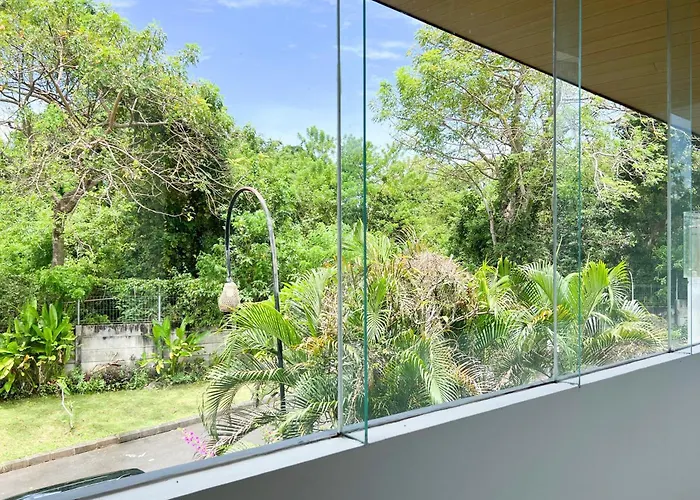 Вилла Luxury In - 2 Bedroom, Infinity Pool, Pet Friendly & Concierge *